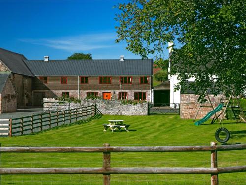 5 Bed in Boughrood BN358 - last minute hotel in Unknown City