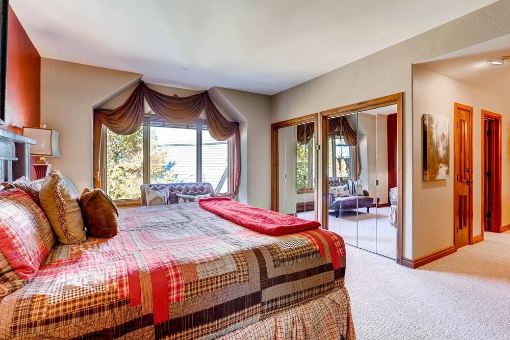 Highlands Slopeside by East West Hospitality - photo 25