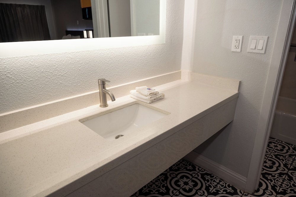 Motel 6 Soledad CA - photo 31
