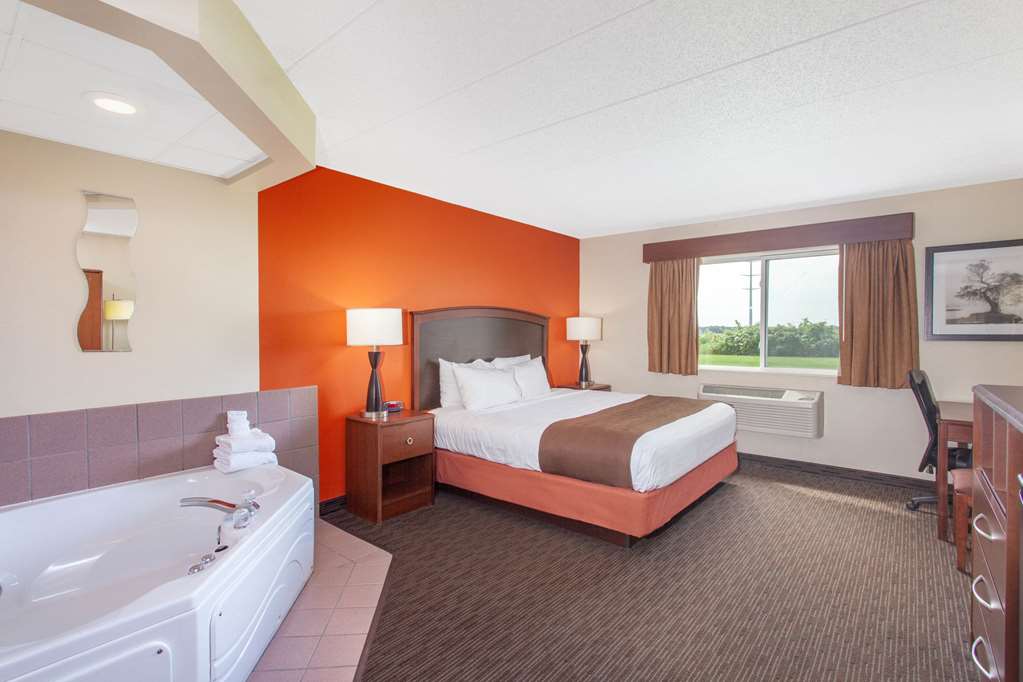AmericInn by Wyndham St. Cloud MN I 94 - photo 5