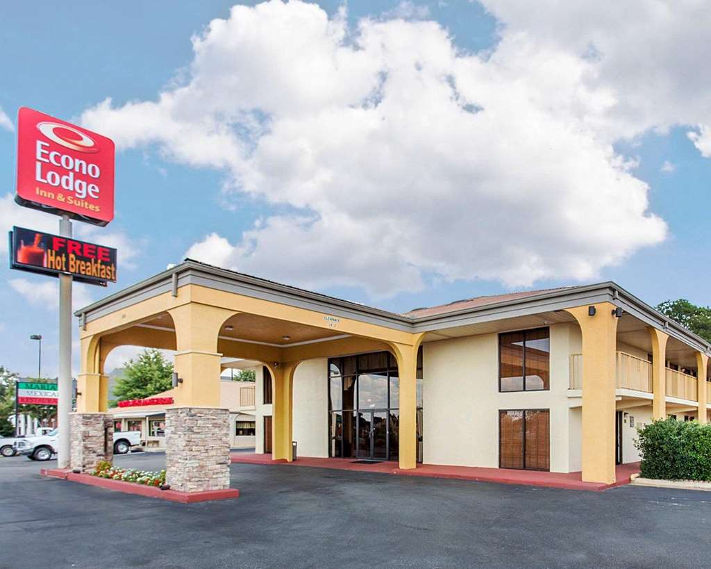 Econo Lodge Inn Suites Griffin North — Griffin