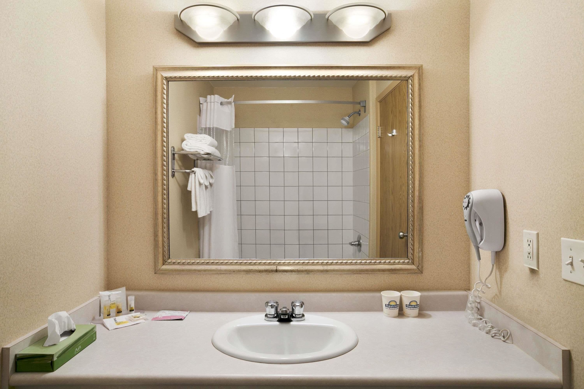 Days Inn by Wyndham Prince Albert