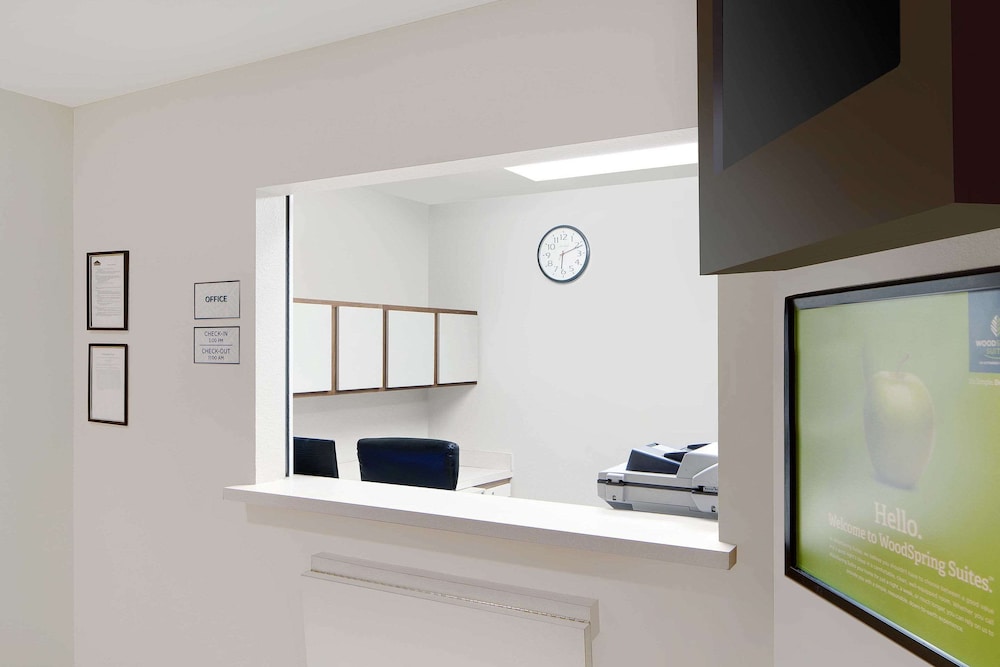 Woodspring Suites Fort Worth Forest Hill - photo 4