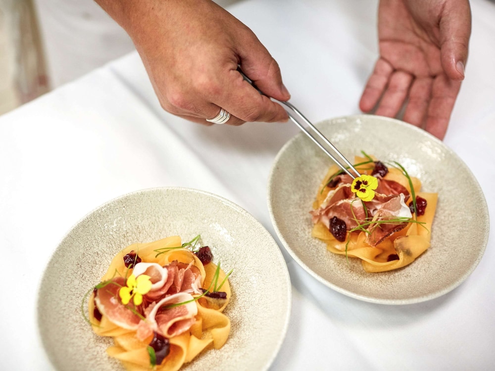 מזון ומשקאות