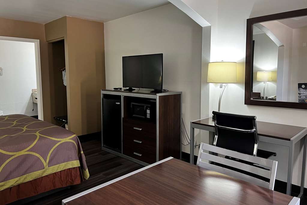 Super 8 by Wyndham Slidell - photo 39