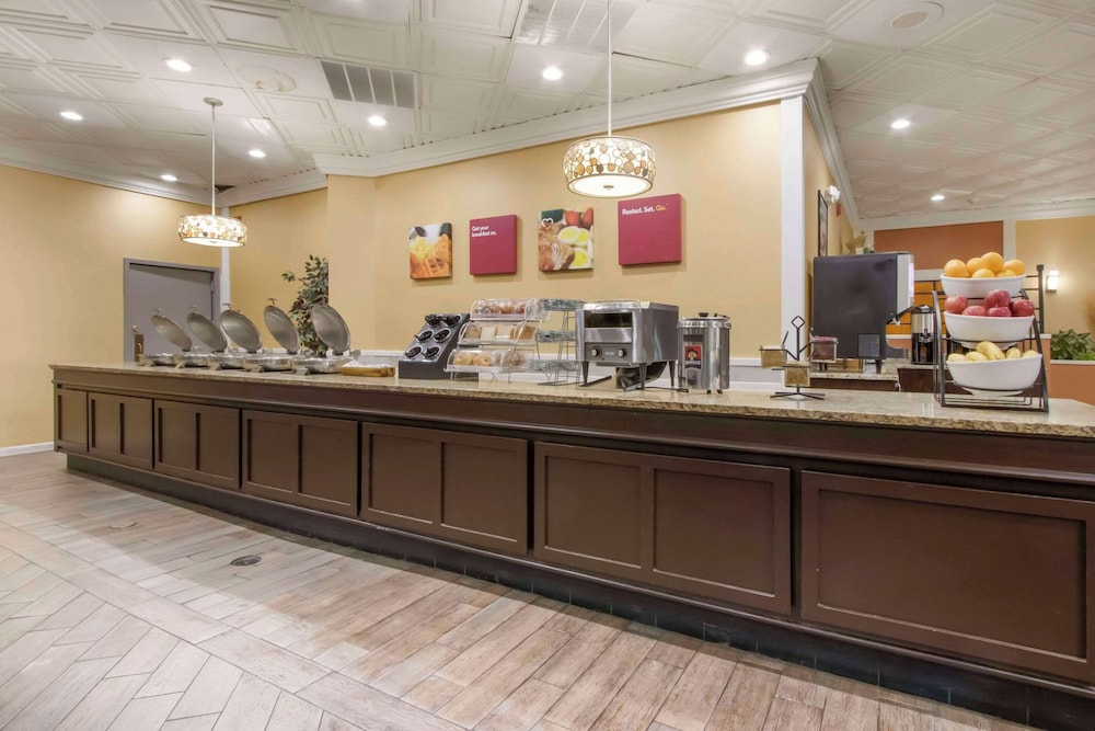 Clarion Inn Asheville Airport - photo 28