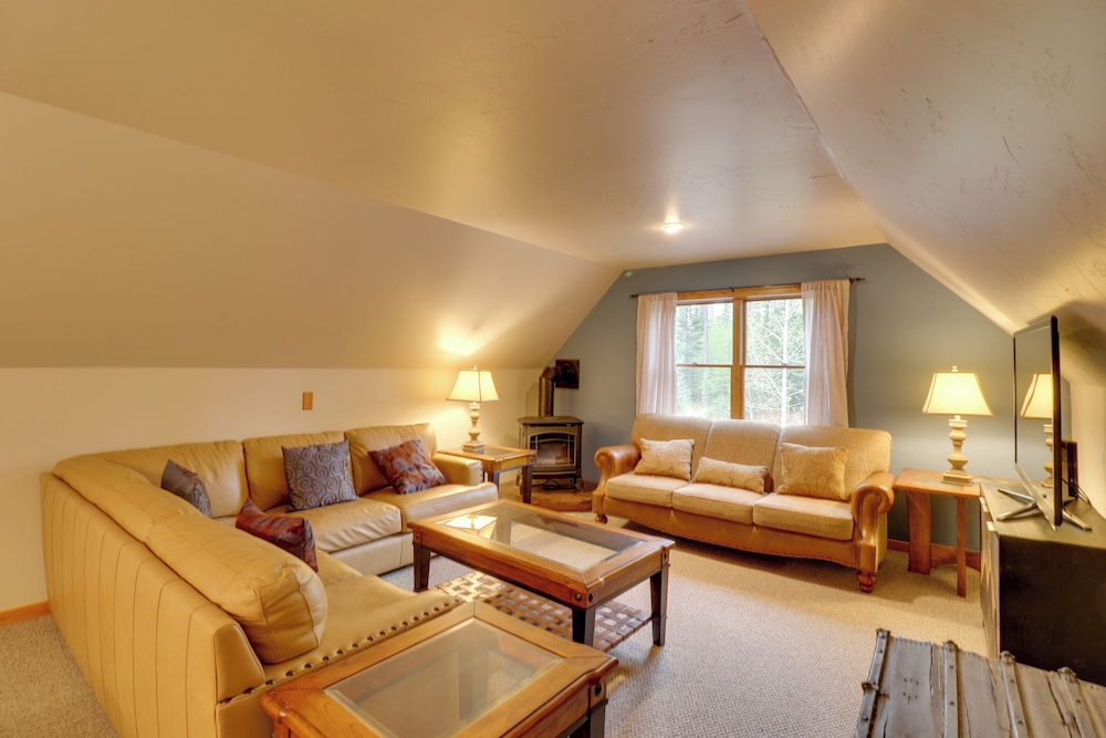 Enchanting Glacier Park Getaway by Flathead Lake — Bigfork — photo 4