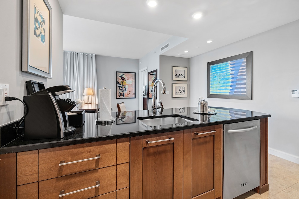 Palm Beach Singer Island Resort & Spa Luxury Suites - photo 125