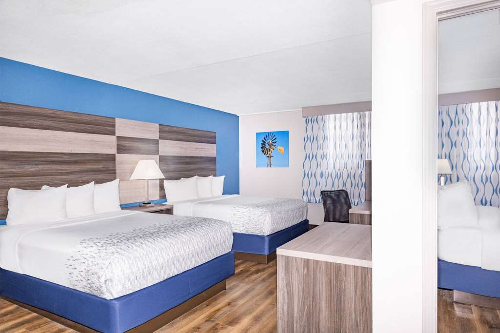 Wingate by Wyndham Wichita Airport - photo 21