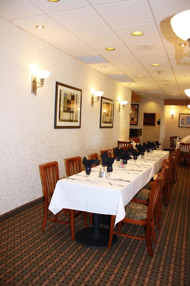 Holiday Inn Riverton by IHG - photo 23