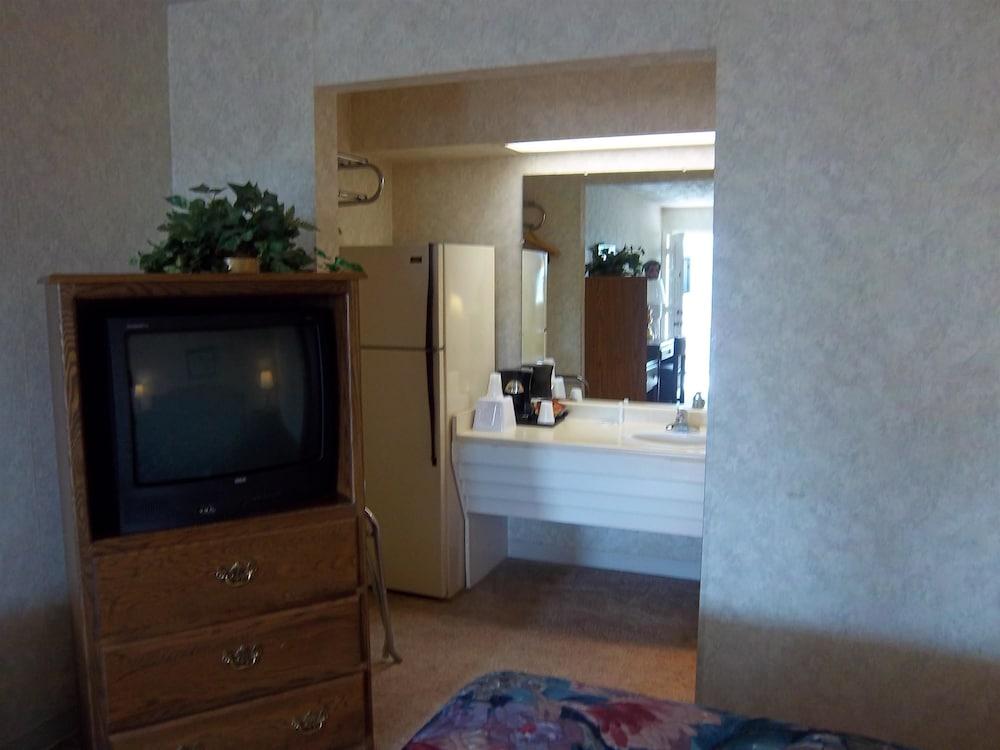 Knights Inn Cozad Lexington Area - photo 14