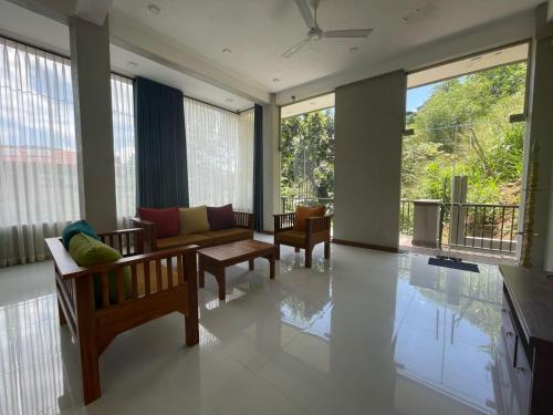 Mount Airy Aniwatta - last minute hotel in Kandy