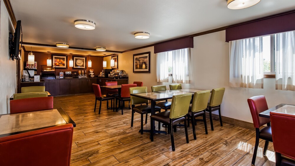 Best Western Paradise Inn - photo 17