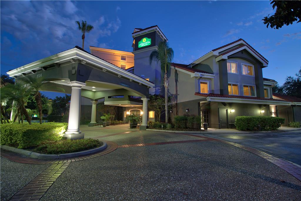 La Quinta Inn & Suites by Wyndham Orlando I Drive Conv Ctr - photo 7