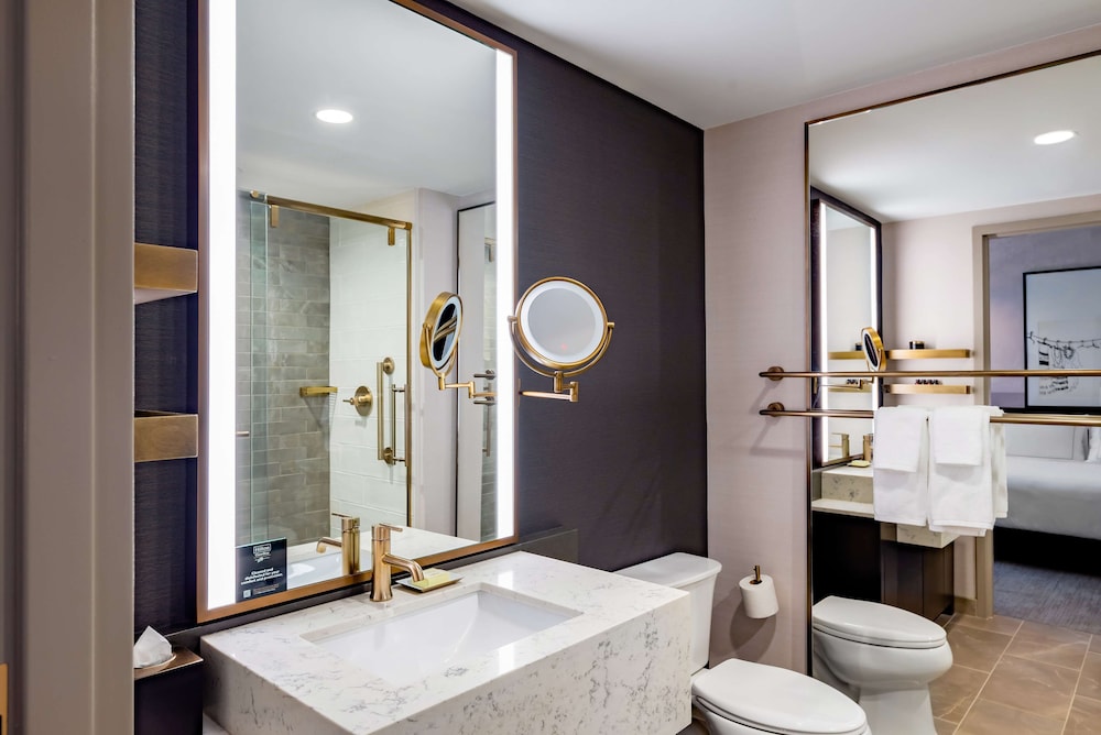 Hotel Fort Des Moines Curio Collection by Hilton - photo 56
