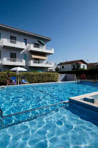 Condominio Mara — 4-Star Luxury Hotel in Lido Di Jesolo, Italy