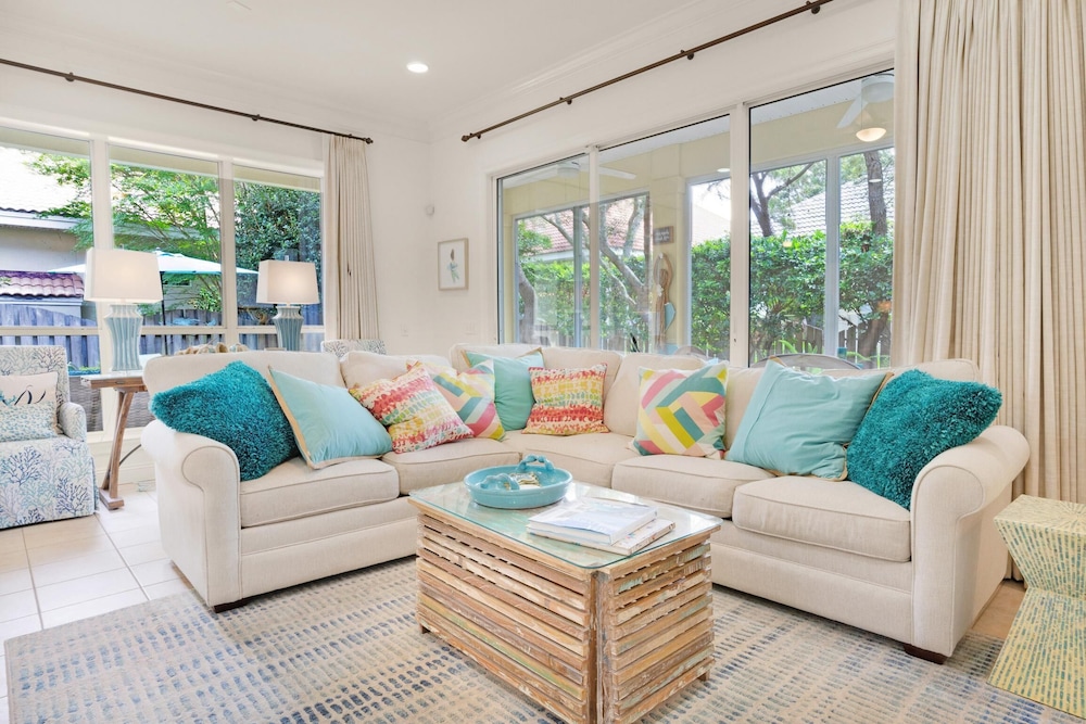 Mermaid Manor - last minute hotel in Destin