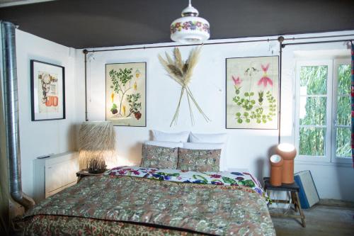La minoterie : maison atypique d'hA'te et de sAcminaires 20min de La Rochelle — 4-Star Luxury Hotel in Mauze-Sur-Le-Mignon, France