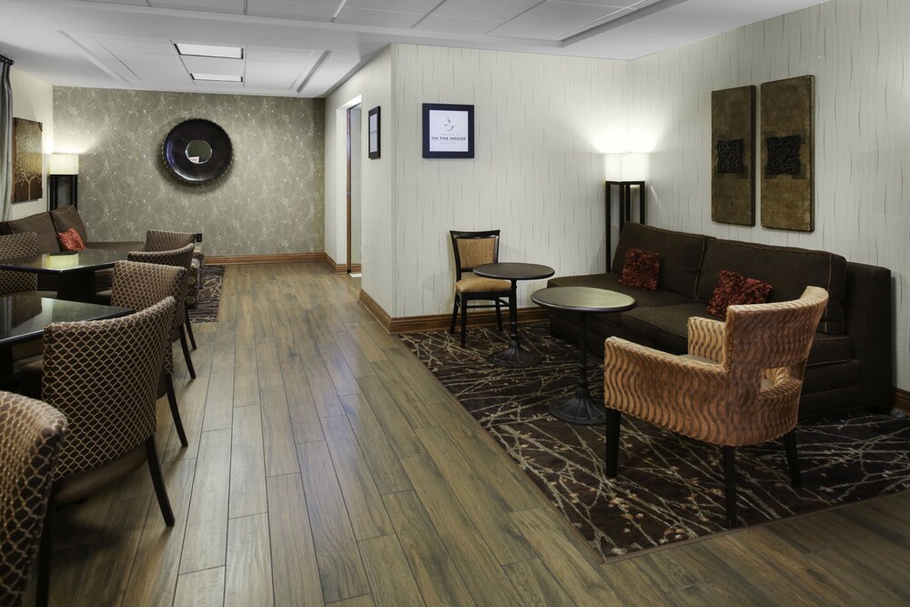 Hampton Inn Portage - photo 6