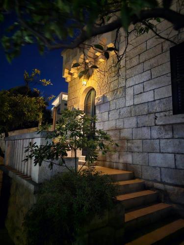 Beachfront Dubrovnik Villa