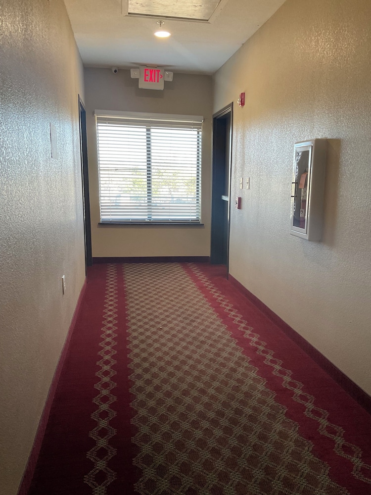 Yorktown Inn And Suites - photo 102