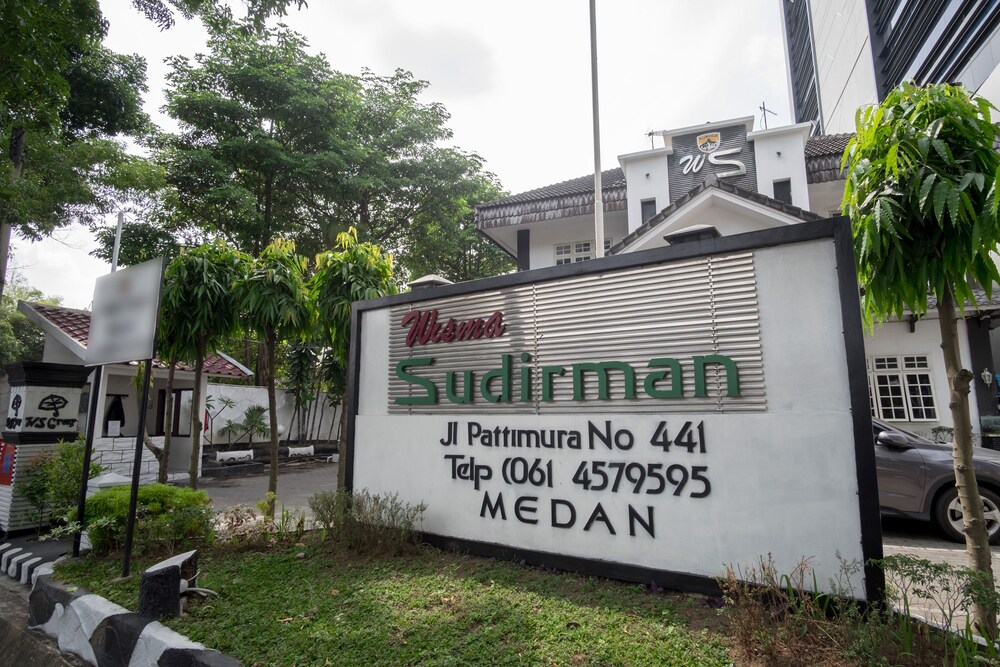 OYO 596 Wisma Sudirman