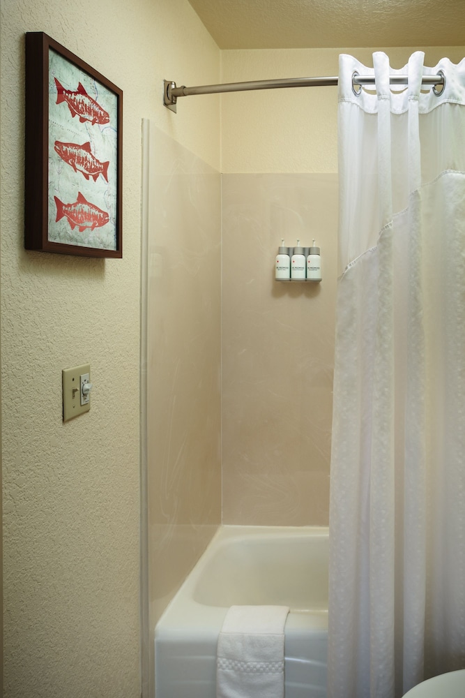 The Redwood Riverwalk A Boutique Hotel - photo 21