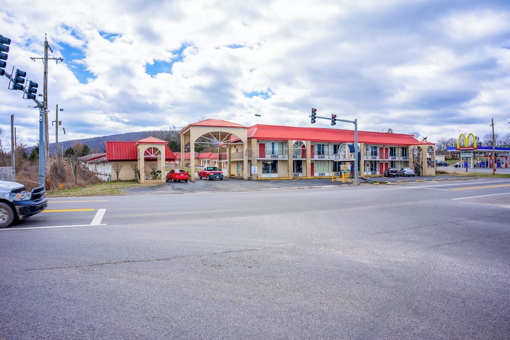 Ozark Junction Mountain View By Oyo — Mountain View