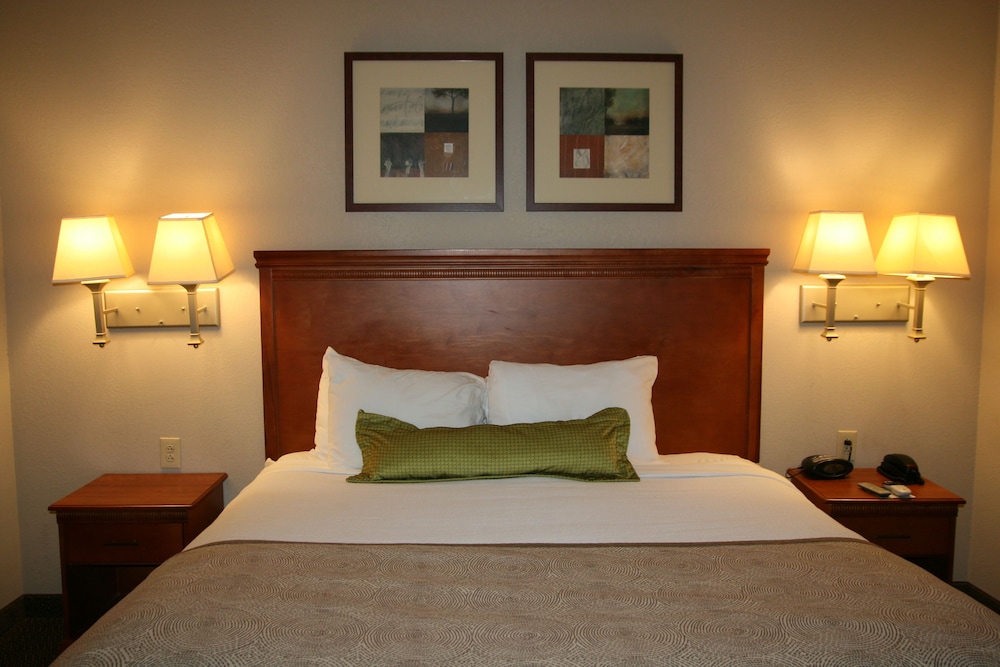 Candlewood Suites Bordentown Trenton by IHG - photo 31