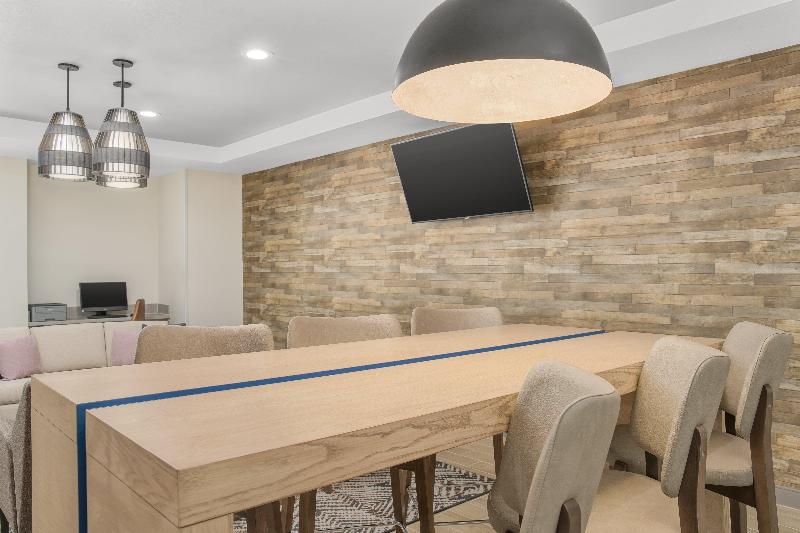 Candlewood Suites Newnan Atlanta SW by IHG - photo 11