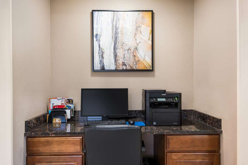 Best Western Mt. Pleasant Inn - photo 7
