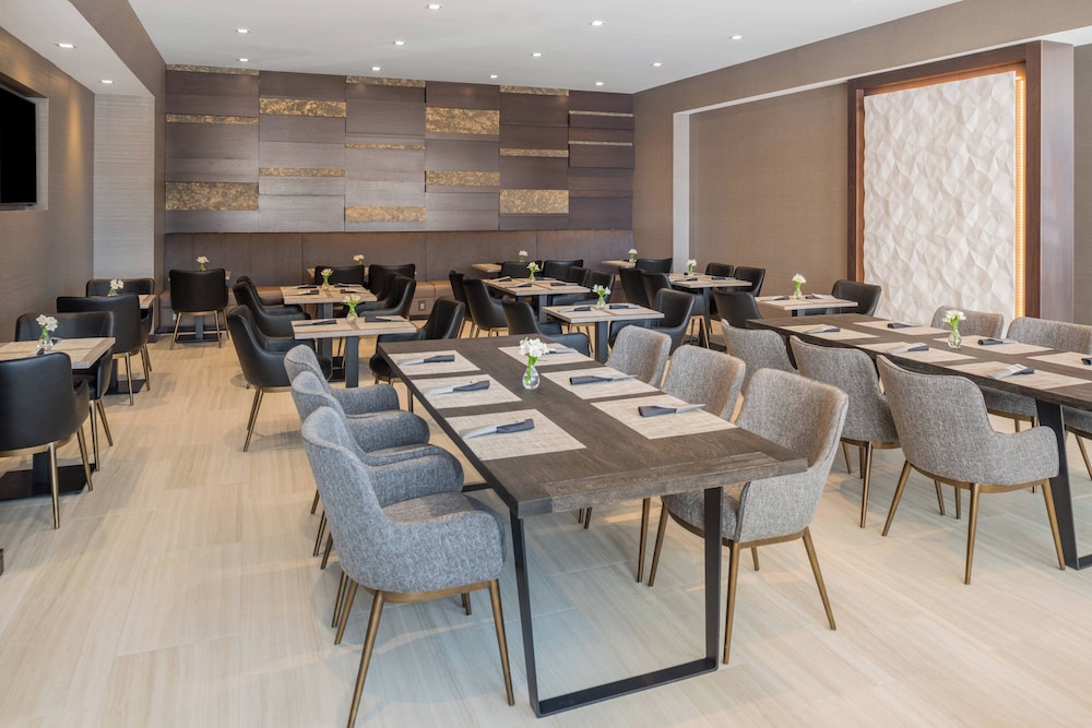 AC Hotel by Marriott Worcester - photo 34