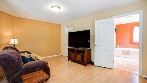 Masterbed Luxury Garden Reasort — hotel in Cloverdale