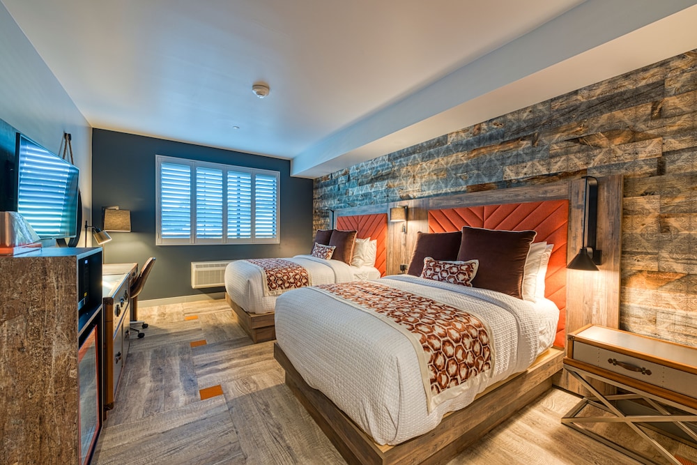 Hotel Lexen Newhall - photo 10