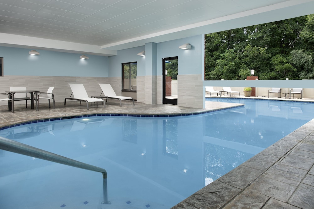 Holiday Inn Express & Suites Knoxville Clinton by IHG - photo 23
