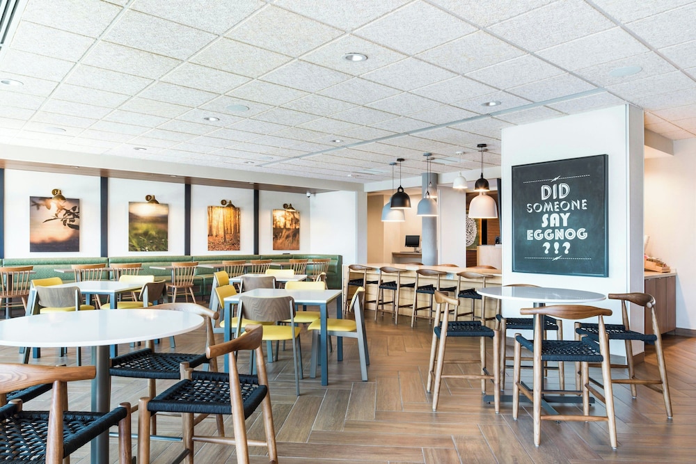 Fairfield by Marriott Inn & Suites Hanford - photo 16