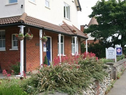 Overcliff Lodge — 4-Star Luxury Hotel in Mundesley, United Kingdom