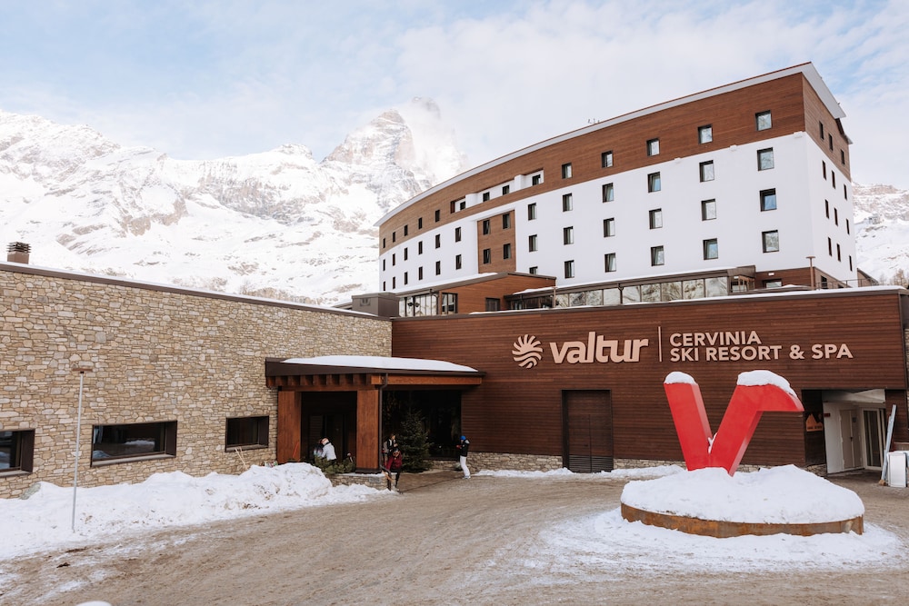 Valtur Cervinia Cristallo Ski Resort in Valtournenche, Italy