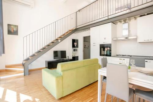 Luxury Loft a Milano Design esclusivo e comfort moderno — 4-Star Luxury Hotel in Milan, Italy