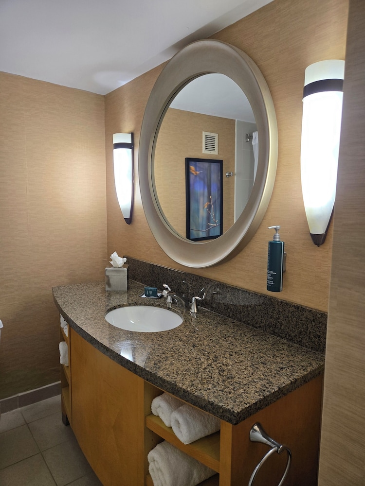 DoubleTree by Hilton Rochester - photo 27