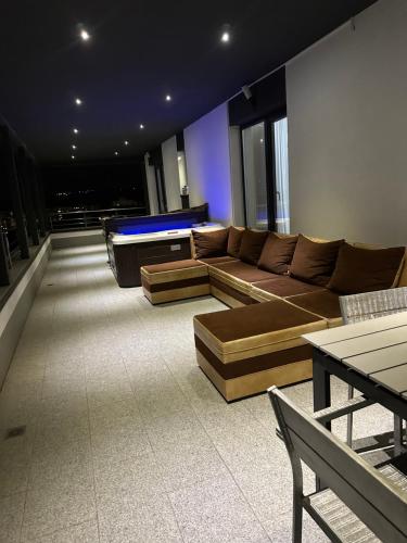 Complex Rediu 54 Penthouse Nr. 41 — 4-Star Luxury Hotel in Iasi, Romania
