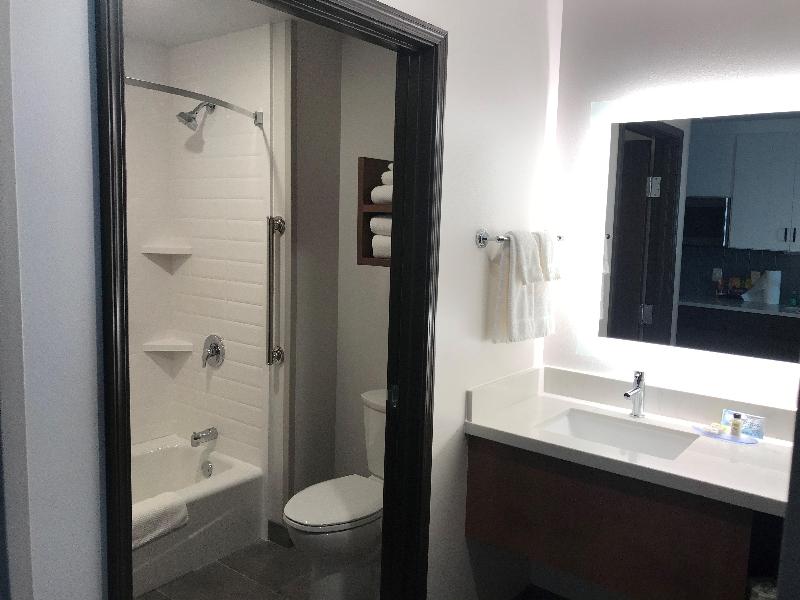 Staybridge Suites Sioux Falls Southwest by IHG - photo 9