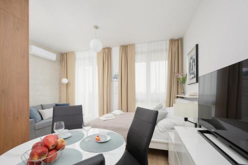 Sarmacka 27 studio 3 close to Medicover and Paley — 4-Star Luxury Hotel in Warsaw, Poland