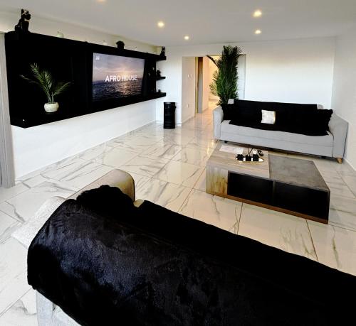 Sant Central Deluxe Apartments