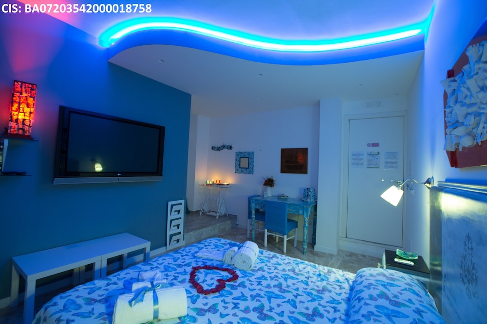 Room versomare Room Grecale Extra Be — hotel in Polignano A Mare