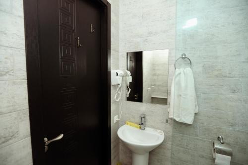 Family Apartment In Avlabari