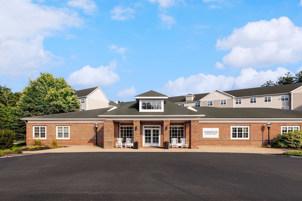 Homewood Suites by Hilton Portsmouth - photo 37