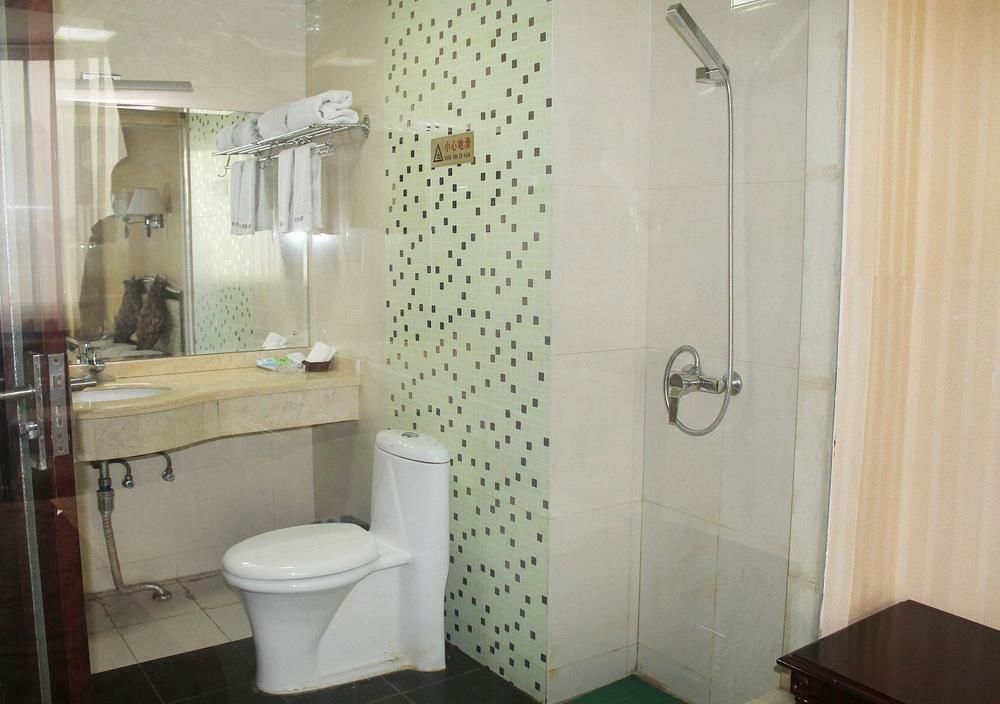 Traffic Inn - last minute hotel in Qingyang