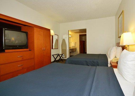 Clarion Suites Yuma - photo 10