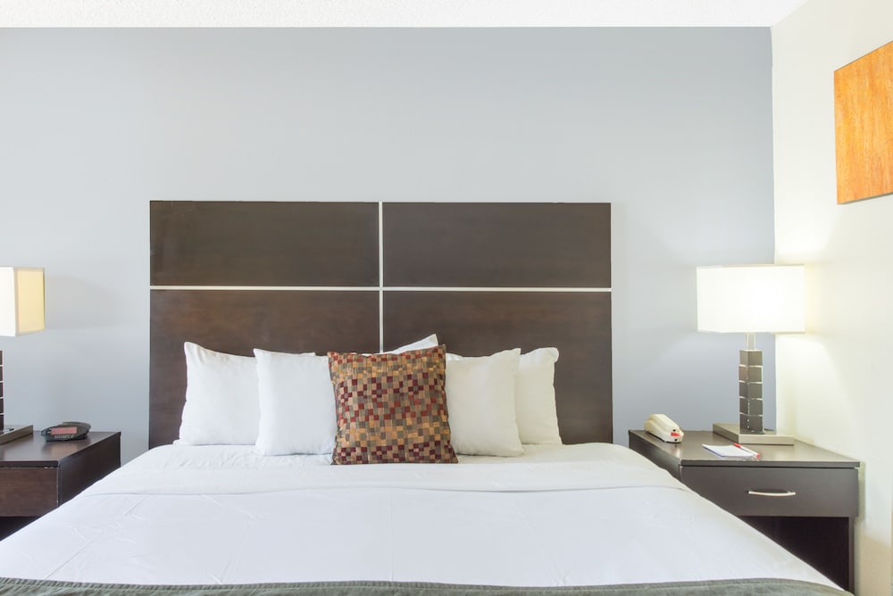 Amerstone Inn & Event Center - photo 5